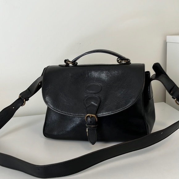 Vintage high quality leather doctor’s/crossbody bag… amazing!!